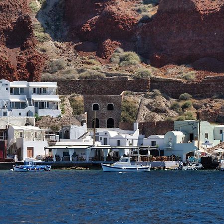 Lava Stone Bed & Breakfast Oia  Bagian luar foto