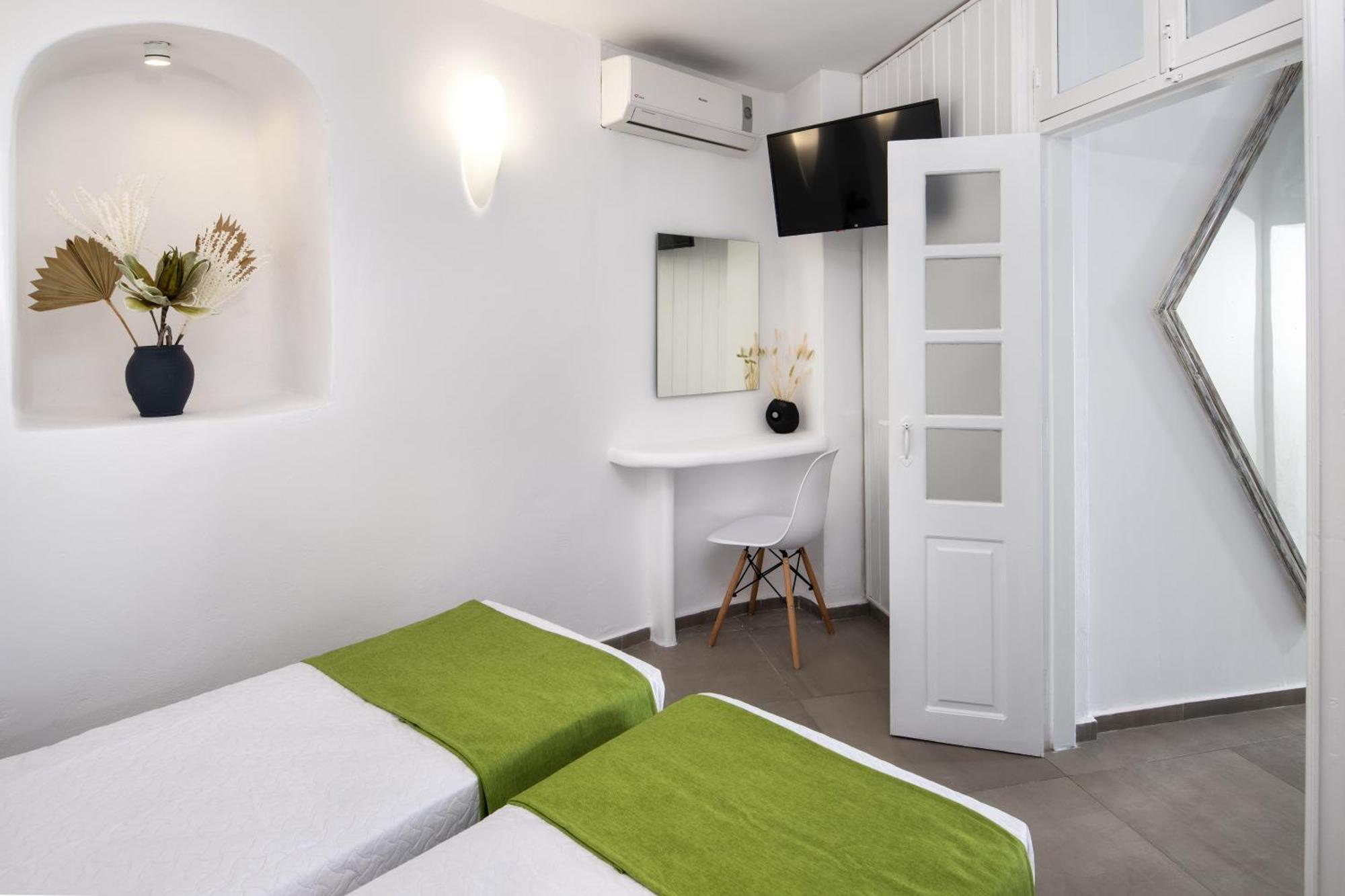 Lava Stone Bed & Breakfast Oia  Bagian luar foto