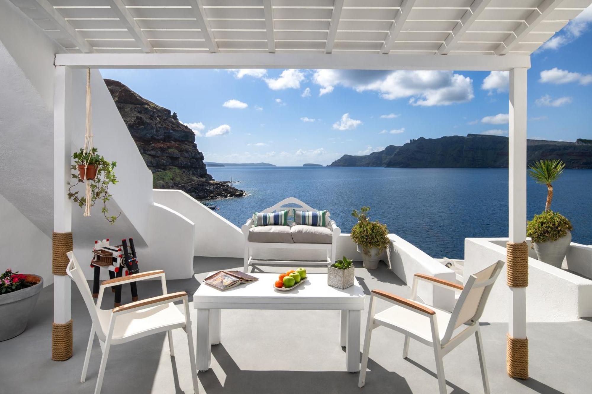 Lava Stone Bed & Breakfast Oia  Bagian luar foto